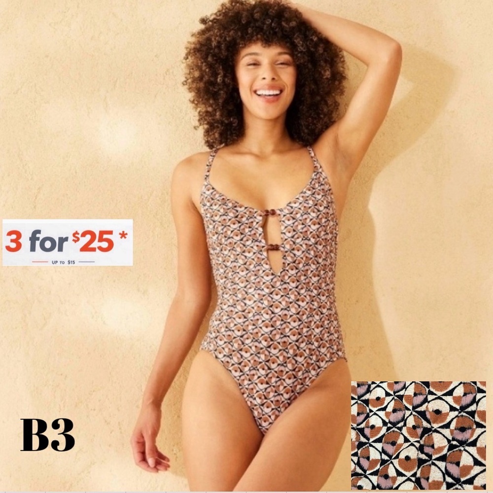 Geometric Patterned Swimsuit - Picture 11 of 11
